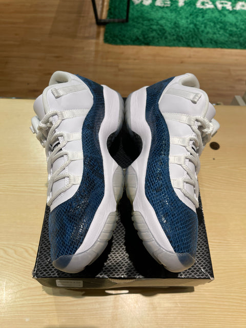 Jordan 11 Retro Low Legend Blue