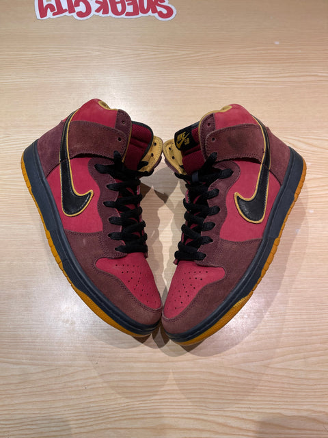 Nike SB Dunk High Iron Man