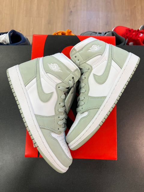 Jordan 1 Retro High OG Seafoam (W)