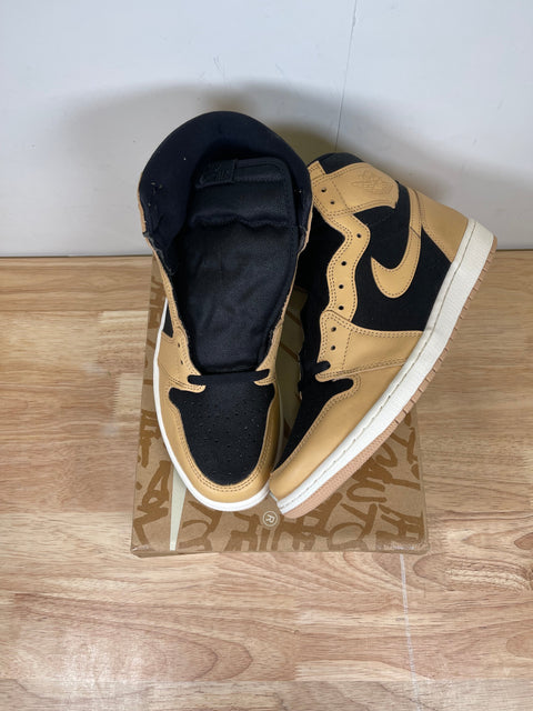 Jordan 1 Retro High OG Heirloom