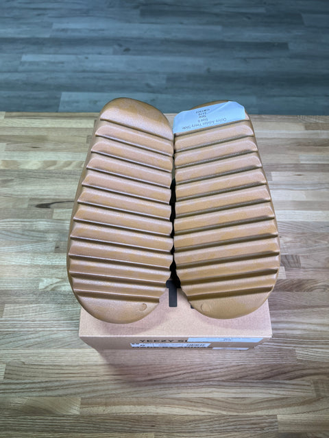 DS Ochre Adidas Yeezy Slide Sz 6M/7.5W