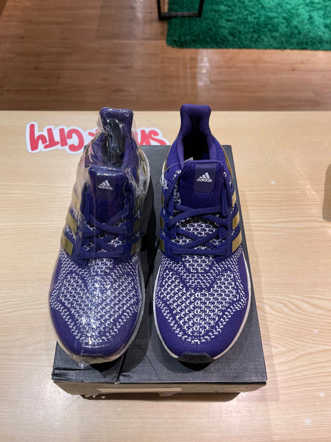 adidas Ultra Boost Washington Huskies