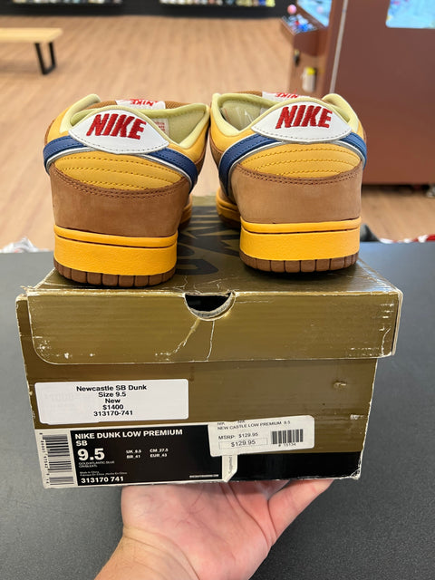 Nike SB Dunk Low Newcastle Brown Ale