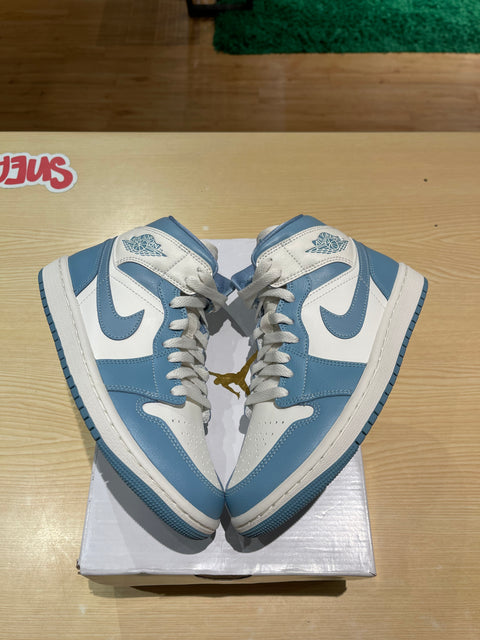 DS UNC Air Jordan 1 Mid Sz 7W/5.5Y