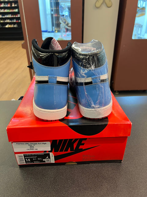 Jordan 1 Retro High Fearless UNC Chicago