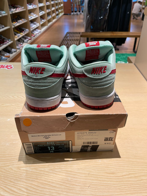 Nike SB Dunk Low Medium Mint Gym Red