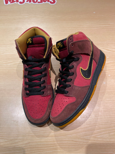 Nike SB Dunk High Iron Man