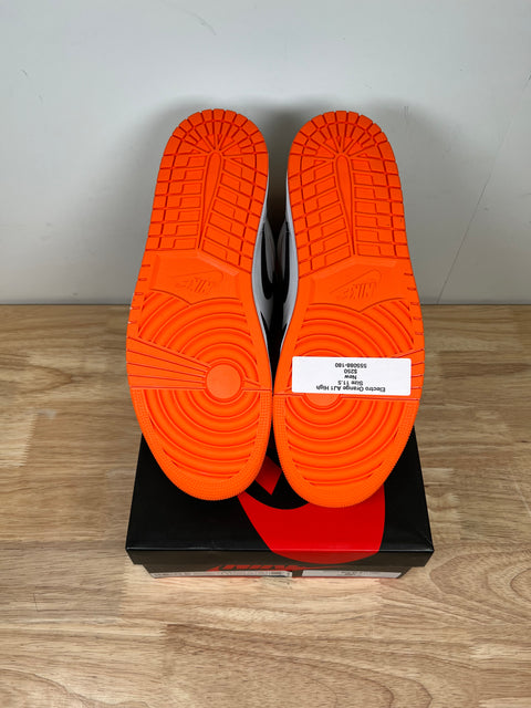 DS Electro Orange Air Jordan 1 High Sz 11.5