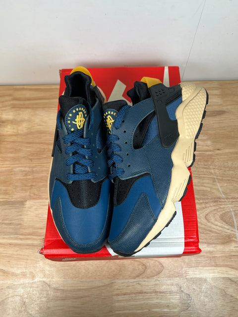 Nike Air Huarache Premium Armory Navy University Gold