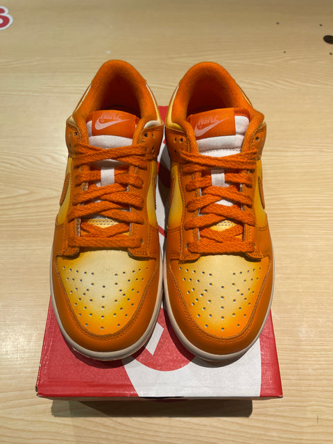 DS Magma Dunk Low Sz 6W/4.5Y