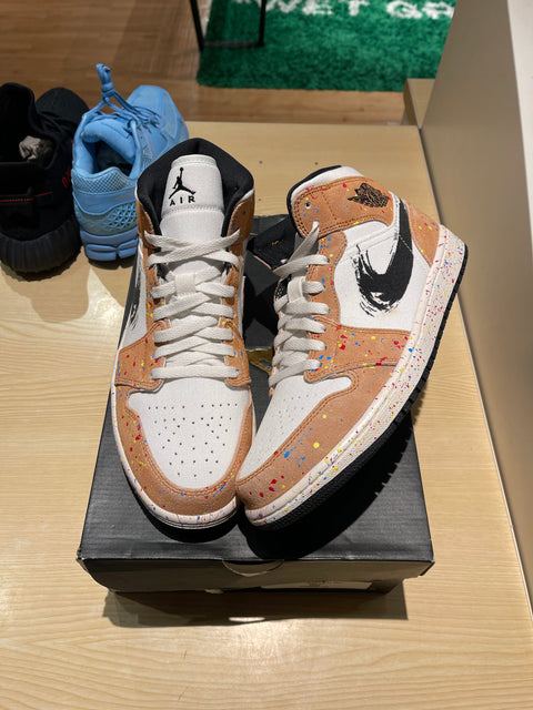 Jordan 1 Mid SE Brushstroke