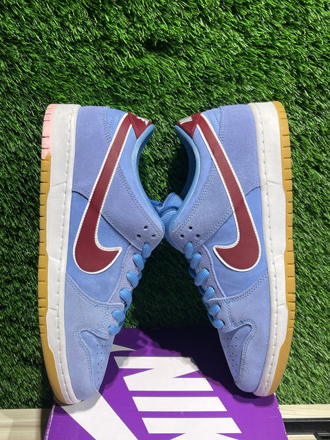Nike SB Dunk Low Philadelphia Phillies Sz 10