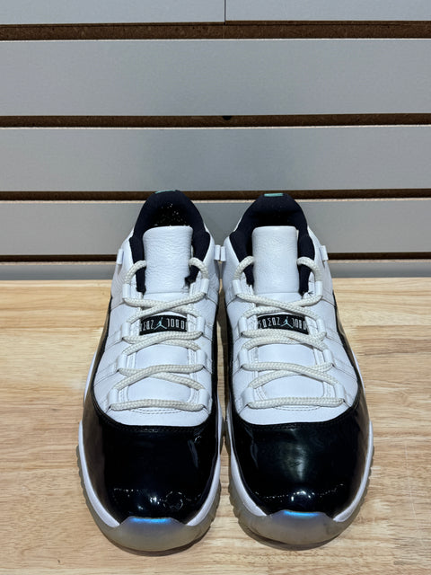 Jordan 11 Retro Low Iridescent
