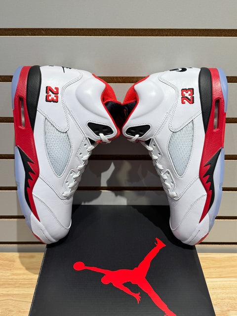 Jordan 5 Retro Fire Red Black Tongue (2025) Sz 11
