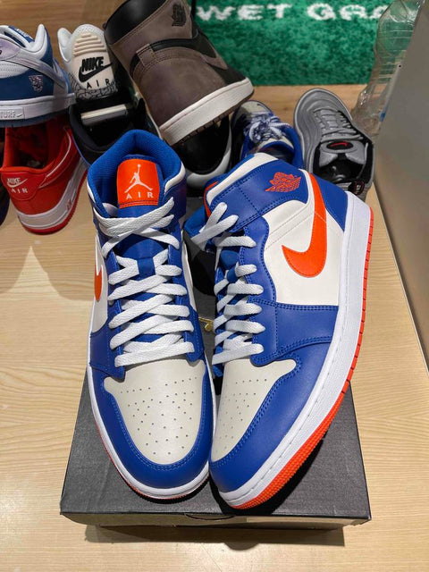 Jordan 1 Mid Knicks Sz 13M