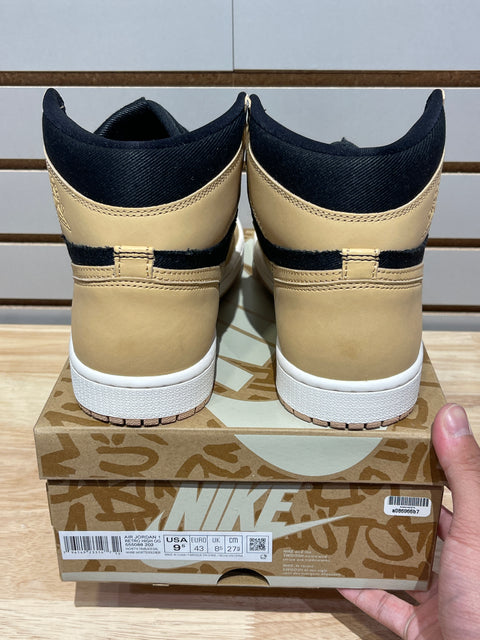 Jordan 1 Retro High OG Heirloom Sz 9.5