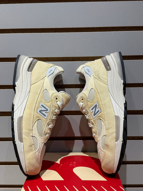 New Balance 992 MiUSA Calcium Sz 8.5M
