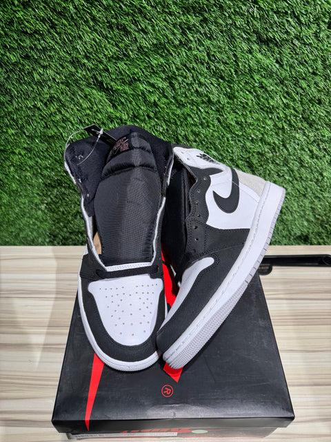 Jordan 1 Retro High OG Bleached Coral Sz 10M