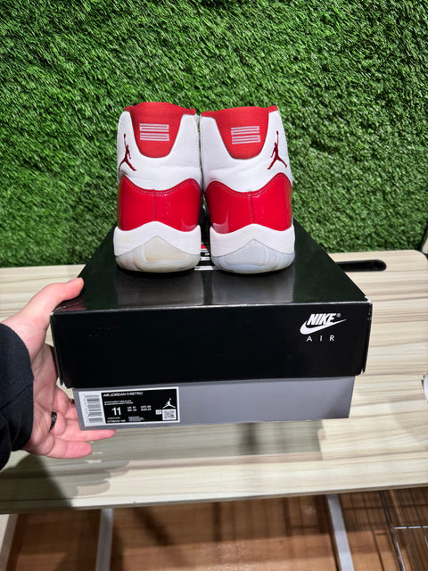 Jordan 11 Retro Cherry (2022) Sz 11