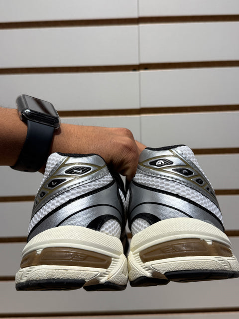 ASICS Gel-1130 White Clay Canyon Sz 8M