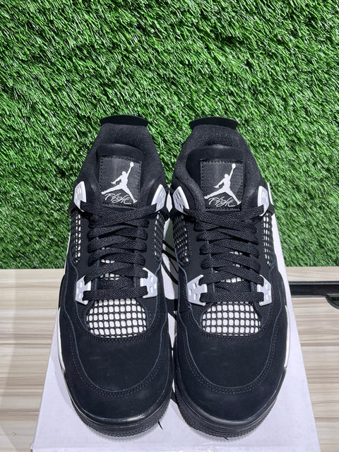 Jordan 4 Retro White Thunder (GS) Sz 7Y