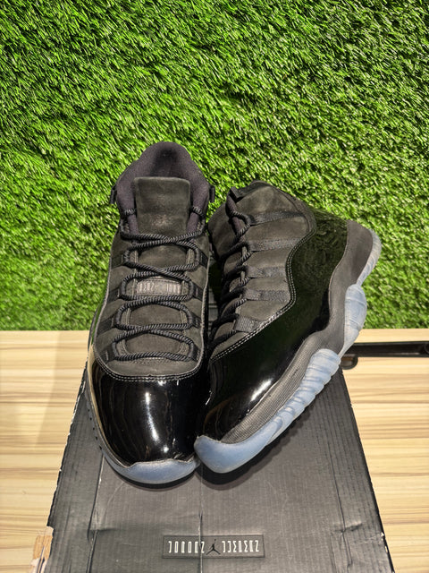 Jordan 11 Retro Cap and Gown Sz 10M