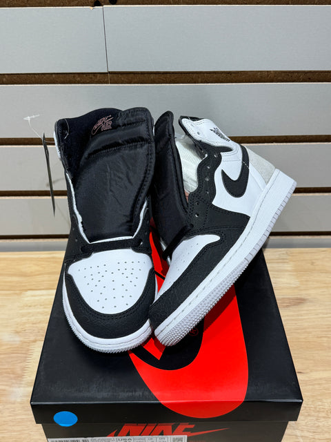 Jordan 1 Retro High OG Bleached Coral (GS) Sz 4.5Y