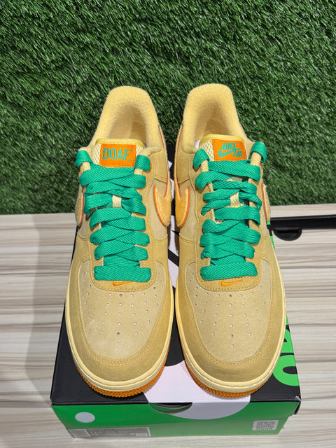 Nike Air Force 1 Low Ducks of a Feather University of Oregon Duck or Egg Sz 12.5