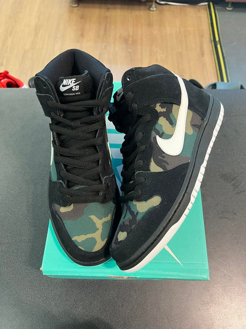 Nike SB Dunk High Camo