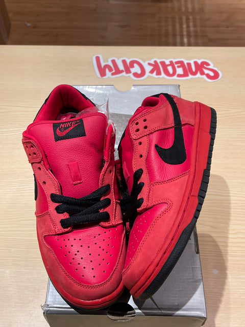 Nike SB Dunk Low Pure Blood Sz 8M