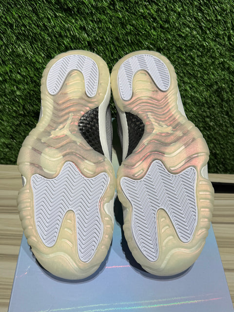 Jordan 11 Retro Low Year of the Snake Sz 9