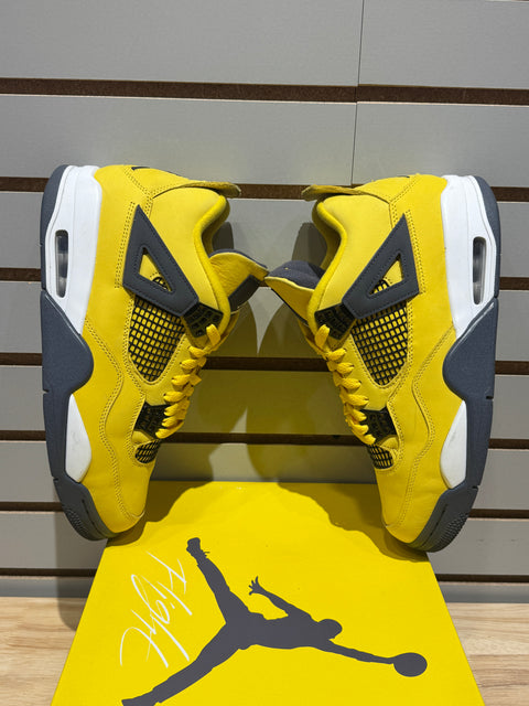 Jordan 4 Retro Lightning (2021) Sz 10