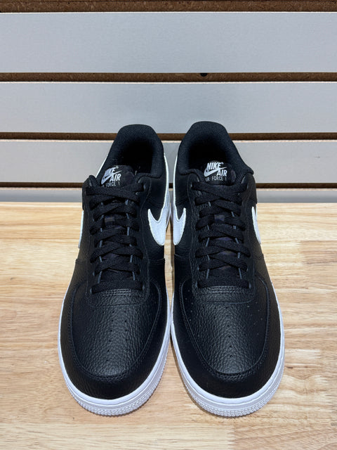 Nike Air Force 1 Low '07 Black White Pebbled Leather Sz 11.5