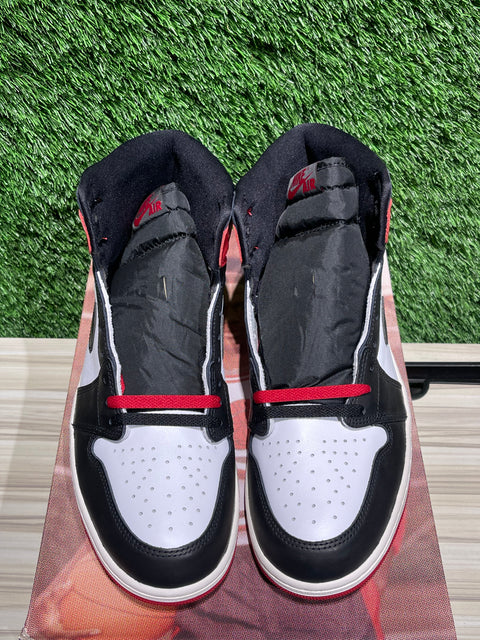 Jordan 1 Retro High OG Black Toe Reimagined Sz 11M