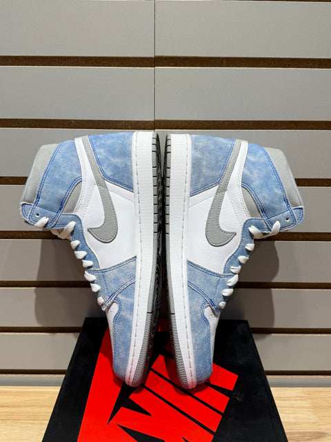 Jordan 1 Retro High OG Hyper Royal Sz 11