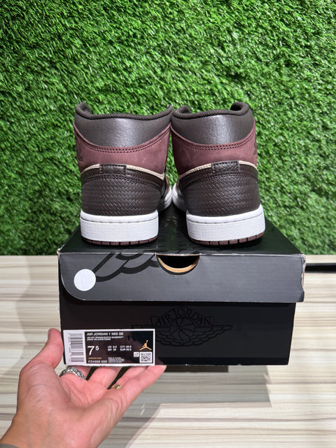 Jordan 1 Mid SE Paris YMCA Sz 7.5M