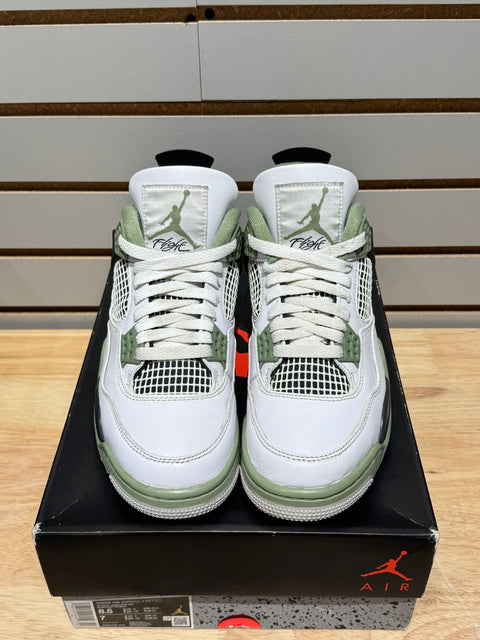 Jordan 4 Retro Seafoam (Women's) Sz 7M / 8.5W