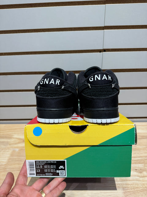Nike SB Dunk Low Gnarhunters Sz 11.M
