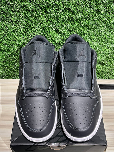 Jordan 1 Low SE Black Elephant Sz 10M