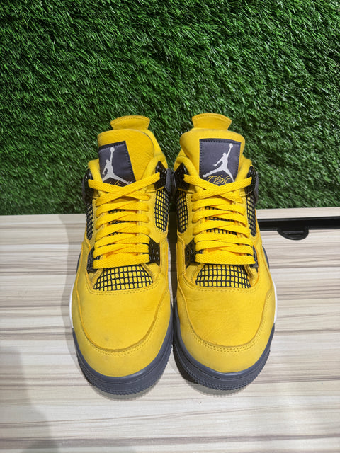 Jordan 4 Retro Lightning (2021) Sz 9.5