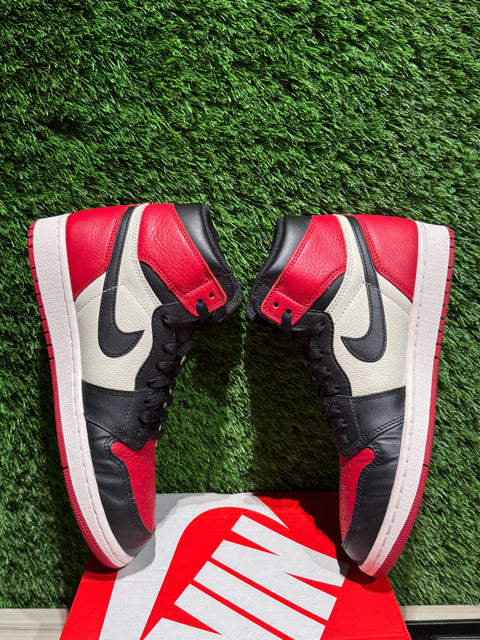 Jordan 1 Retro High Bred Toe Sz 9