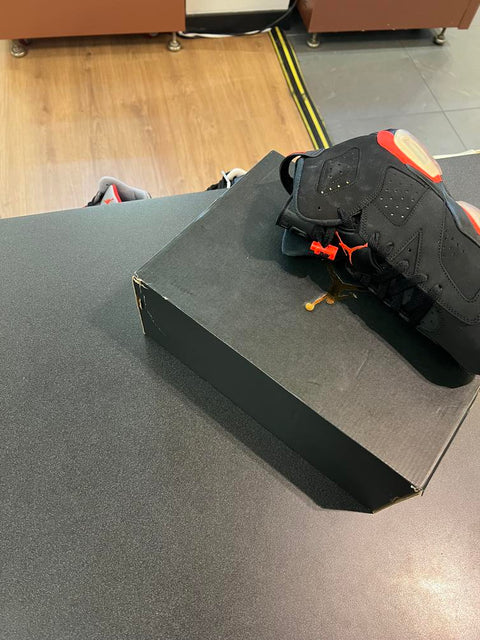 Jordan 6 Retro Black Infrared (2019) Sz 7Y