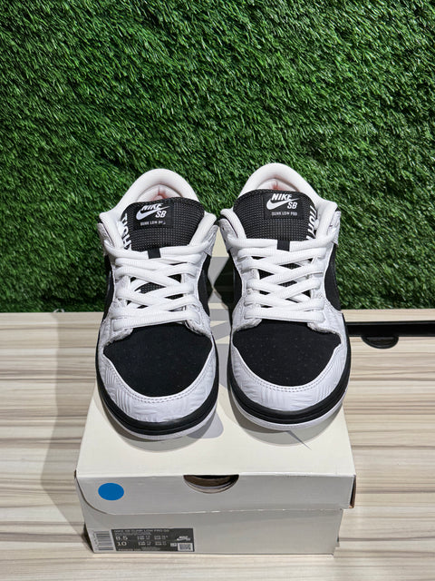 Nike SB Dunk Low TIGHTBOOTH Sz 8.5M