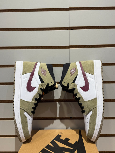 Jordan 1 Zoom CMFT Neutral Olive Sz 10.5