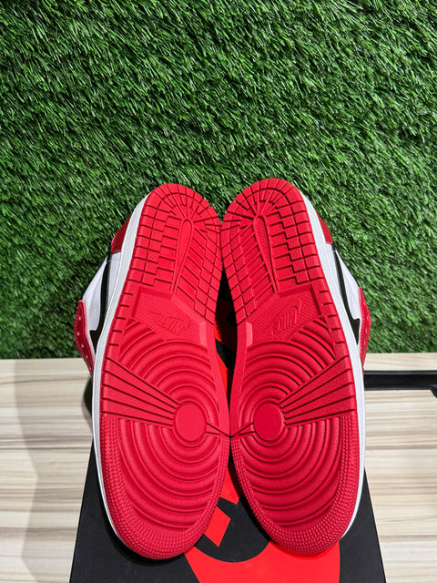 Jordan 1 Retro Low OG Chicago (2025)