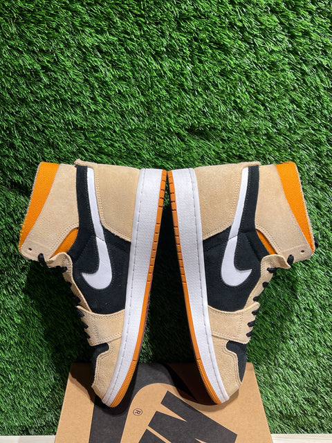 Jordan 1 High Zoom Air CMFT Pumpkin Spice Sz 10.5