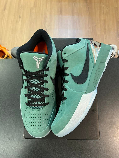 DS Nike Kobe 4 Protro Girl Dad Sz 11.5