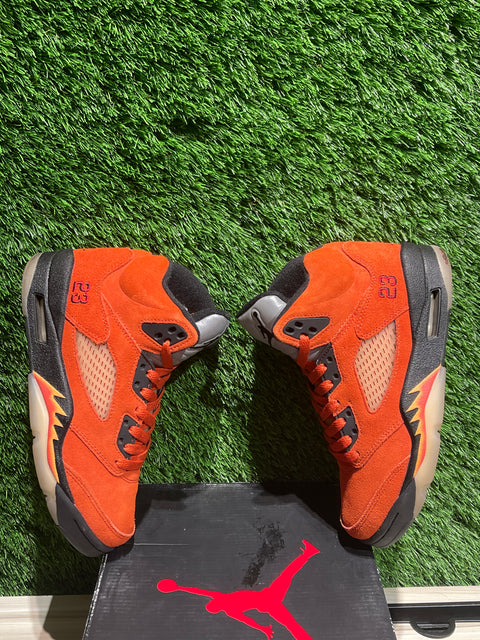 Jordan 5 Retro Dunk on Mars (Women's) Sz 5M/6.5W