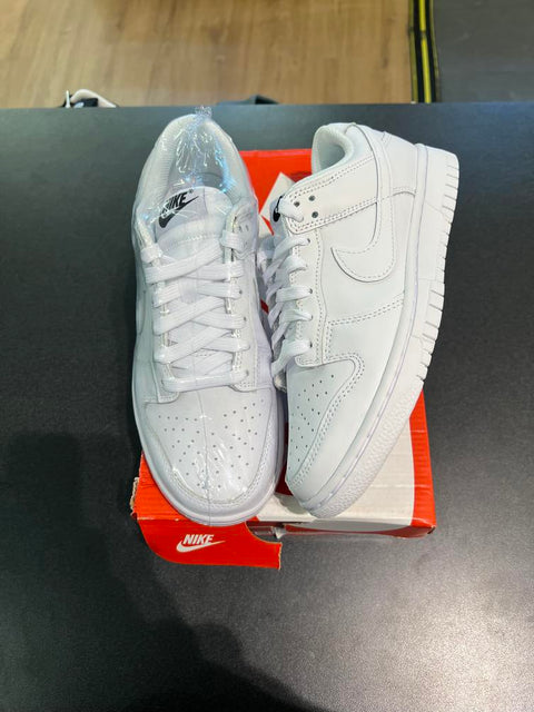 Nike Dunk Low Triple White (2021) 7W