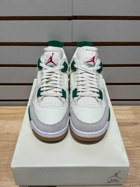Jordan 4 Retro SB Pine Green Sz 9